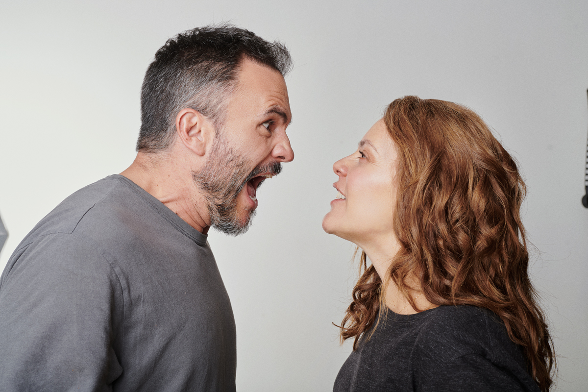 Juan Pablo Raba y Cristina Umaña en la obra de teatro Respira.
