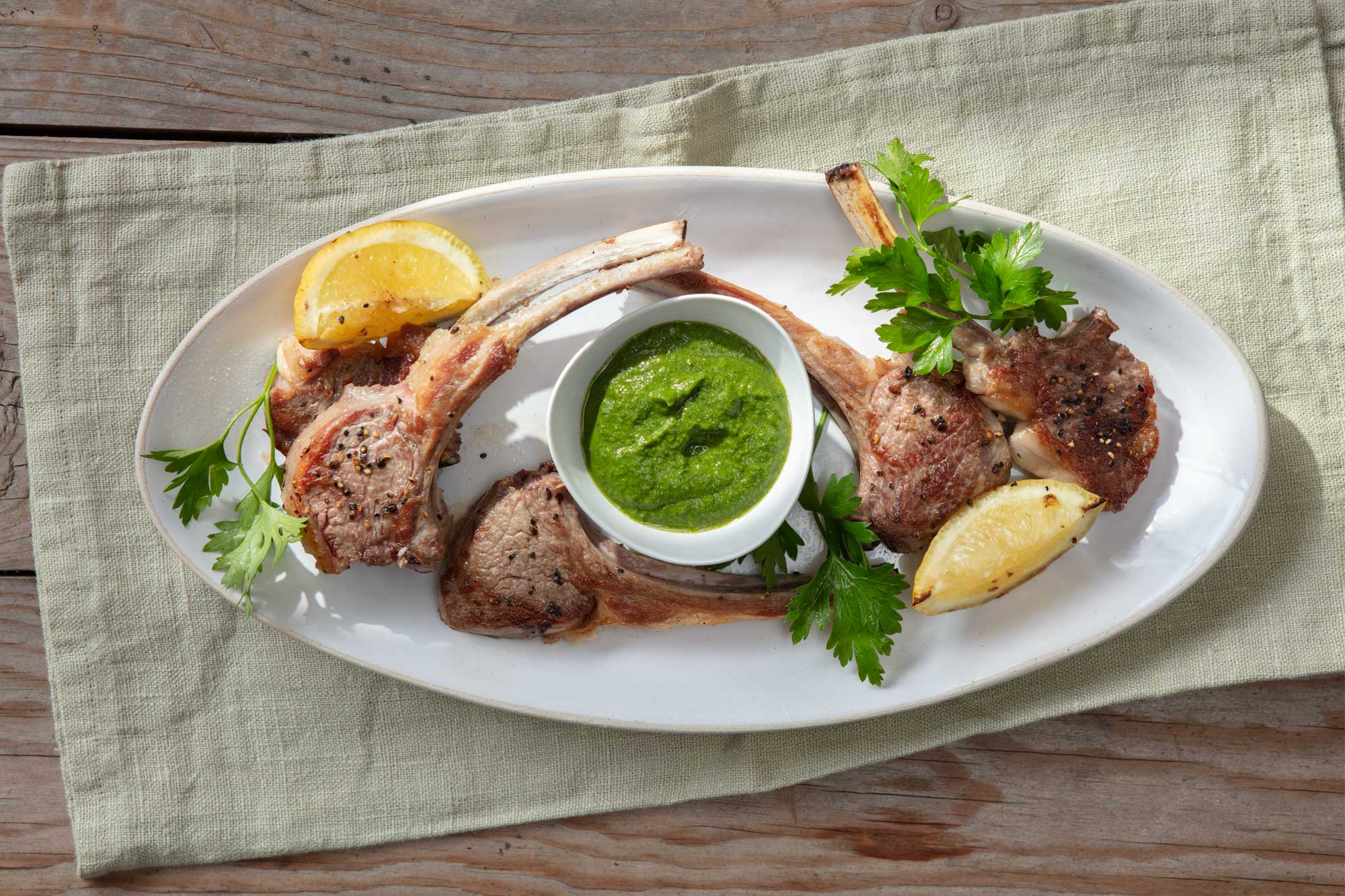 papas nativas con hierbas y suero costeño