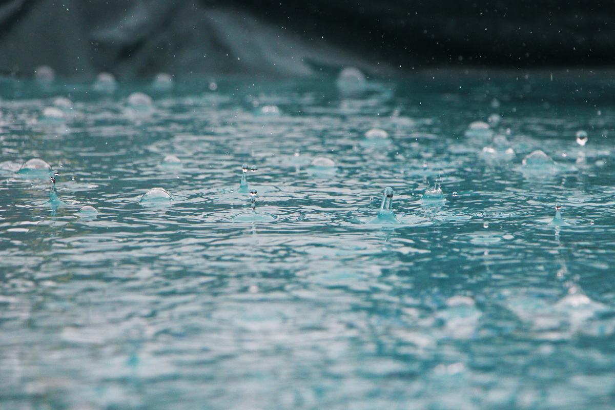 lluvias, Facebook