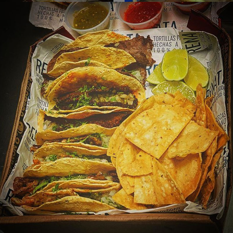 Renata, Tacos